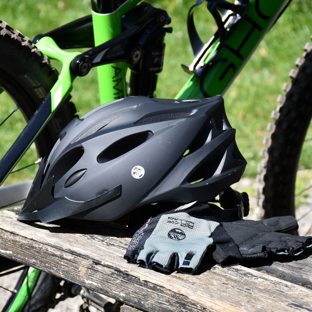 Six Peaks Adult Cycling Helmet